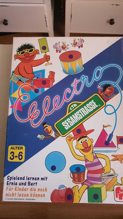 Joc Invata jucandu-te cu Muppet Ernie și Bert