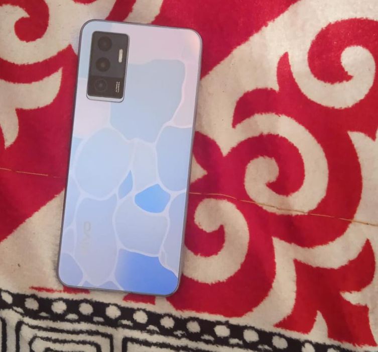 Продам Vivo  срочно телефон