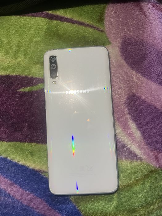Продам Samsung a70