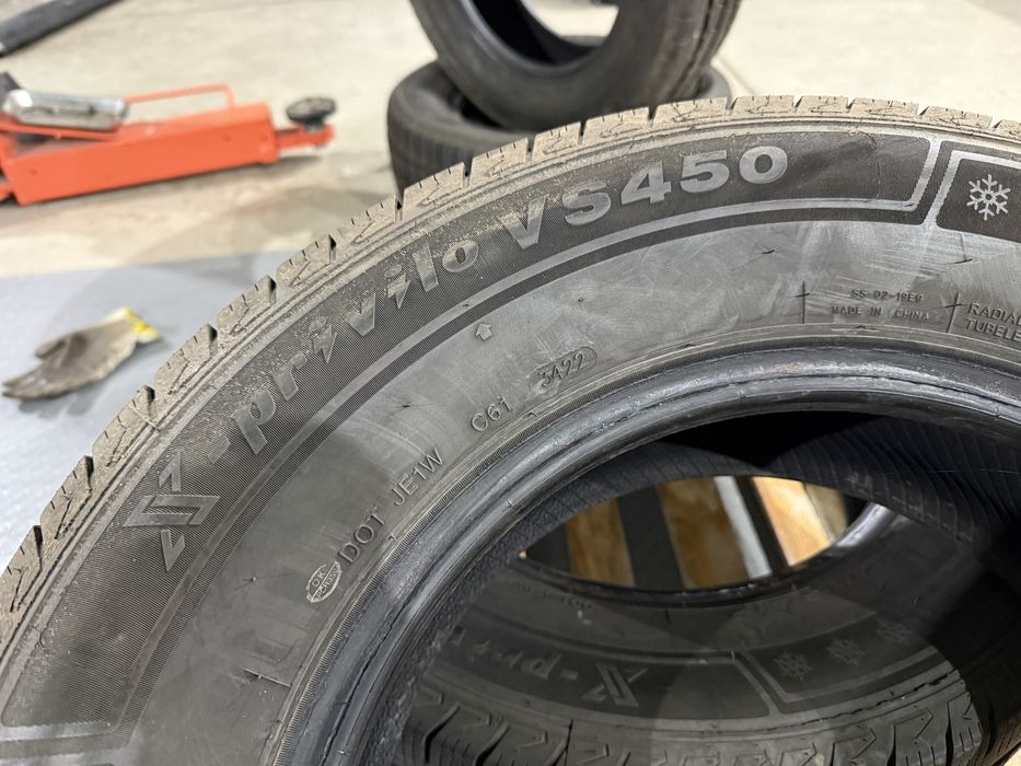 2бр. ТОВАРНИ Зимни Гуми 235/65R/16C -TRACMAX- DOT:3422+2123- 7.0мм