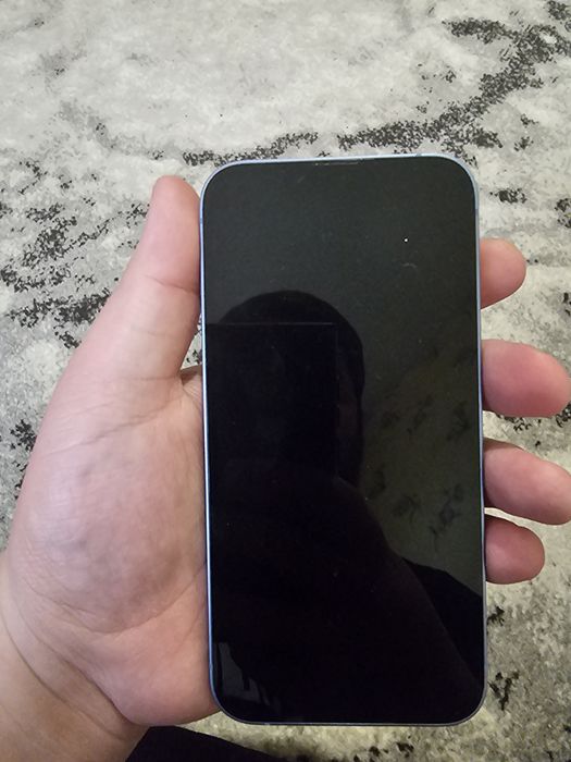 Продам айфон 14 128гб