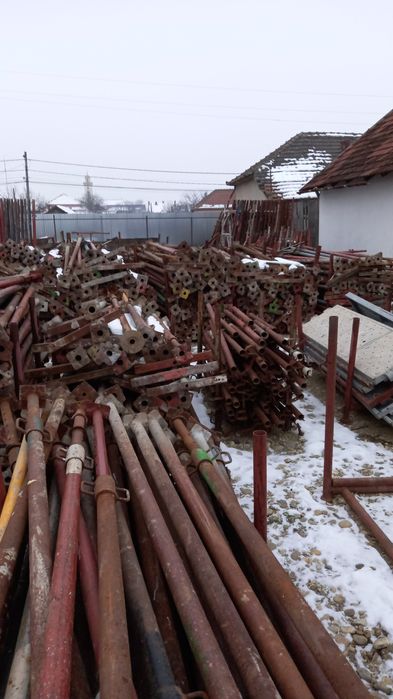 De închiriat închiriez popi metalici reglabili