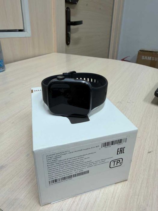 Смарт-часы HUAWEI Watch Fit 4  (Мынбулак 58,2) лот 121/9001