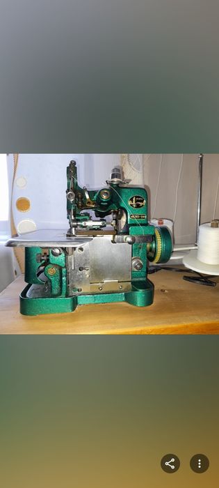 Продам отличный ОВЕРЛОГ.