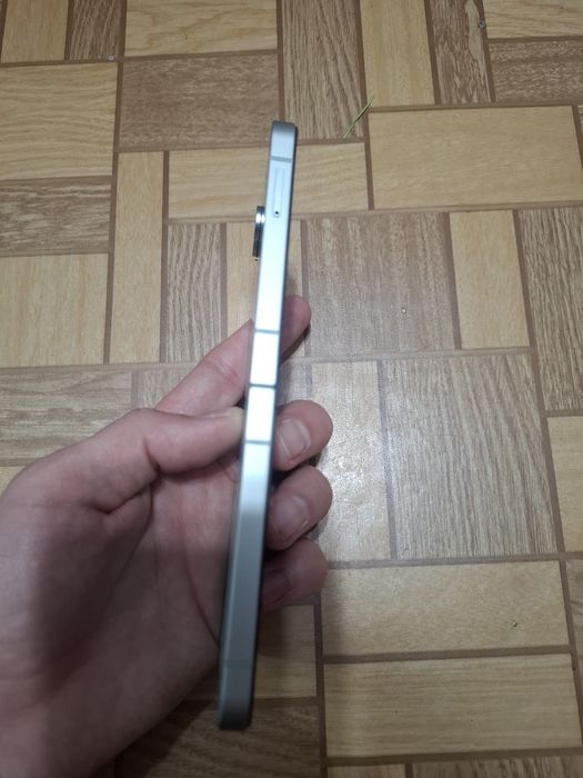 Samsung galaxy flip 6