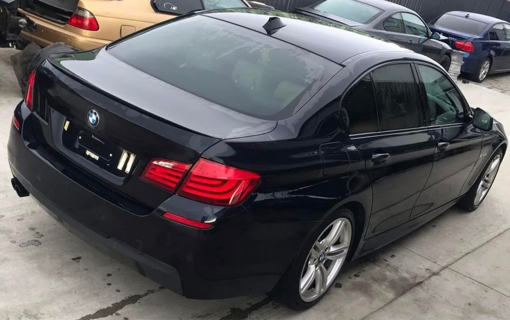 Dezmembrez BMW 520d F10 M-Pack ,Automat,Recaro piele,volan M padele