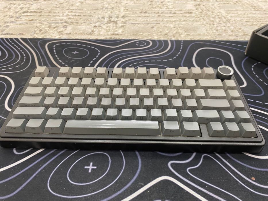 Продам клавиатура aula f75