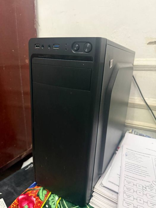 Компьютер с блоком