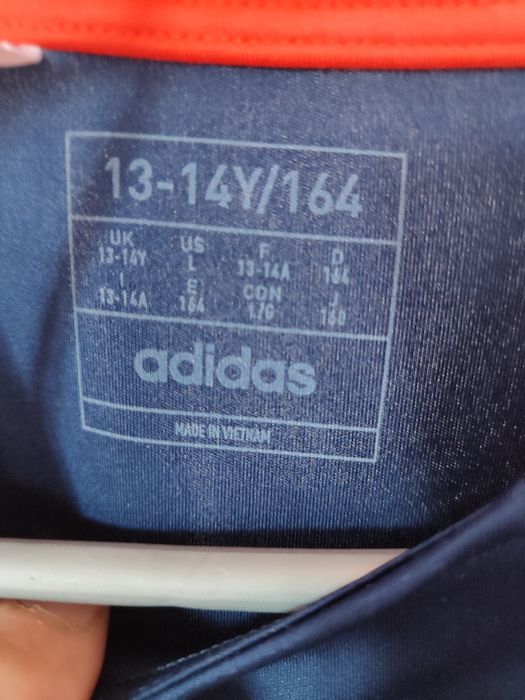 Тениска на Манчестър Юнайтед