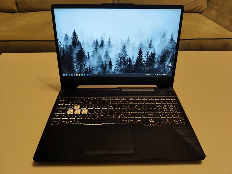 ASUS TUF F15 | i5-11400H | RTX 3050 | 16GB RAM | 512GB SSD | 144Hz