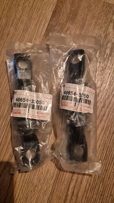 Продам новые сайлентблоки на камри