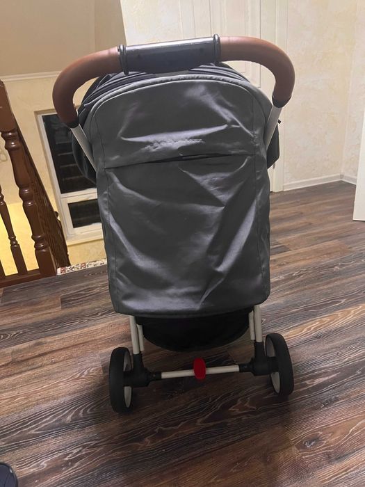 Продам прогулочную коляску Happy Baby Ultima V2