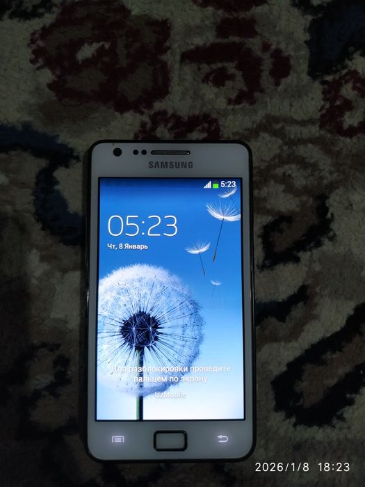 Samsung galaxy s2 sotiladi.