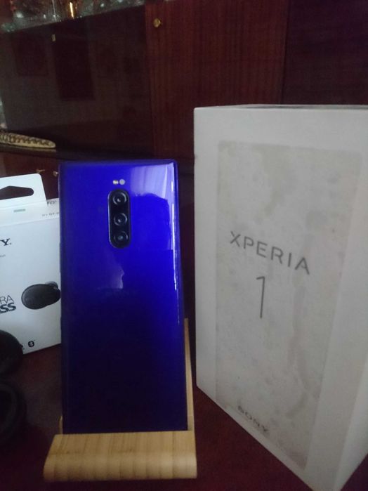 Телефон Sony Xperia 1