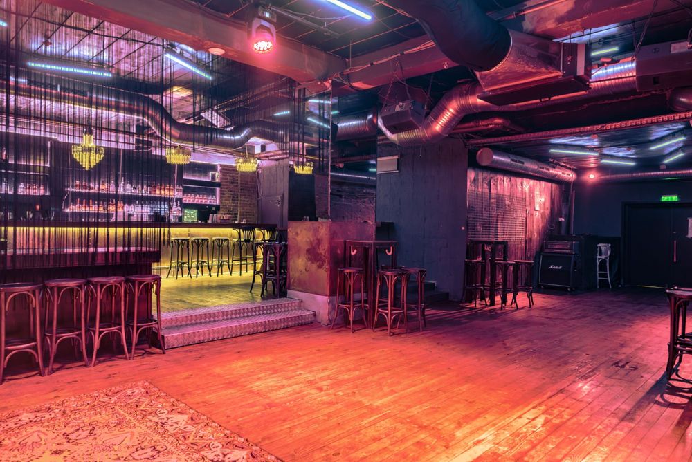 Дава се под наем Зала за събития в София, Зона Б-18 -  кв.м за 765 € - Снимка #5