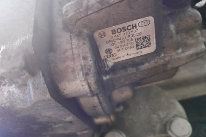 Kit injectie (pompa, rampa, injectoare) 03L089C / 0445010507 / 03L130