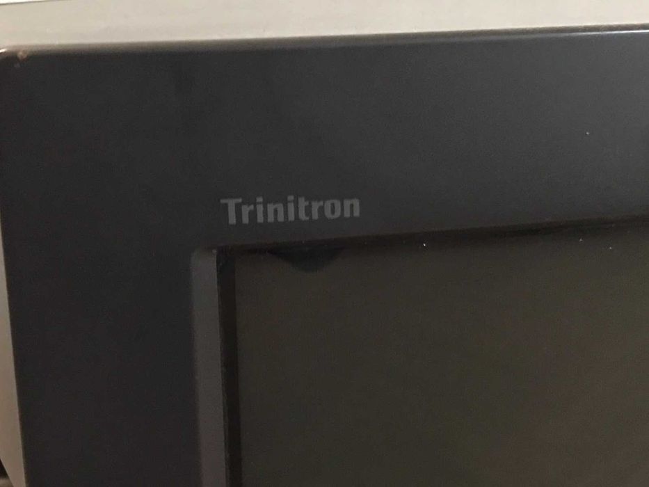 Телевизор SONY Trinitron