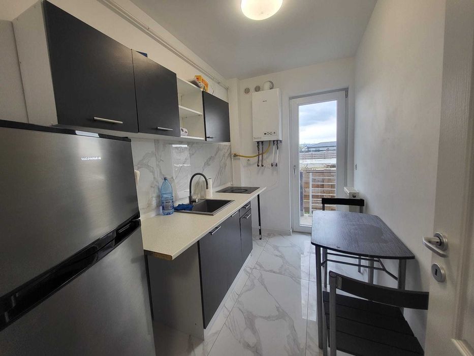 apartament cu o camera cu loc de parcare Mutare Imediata