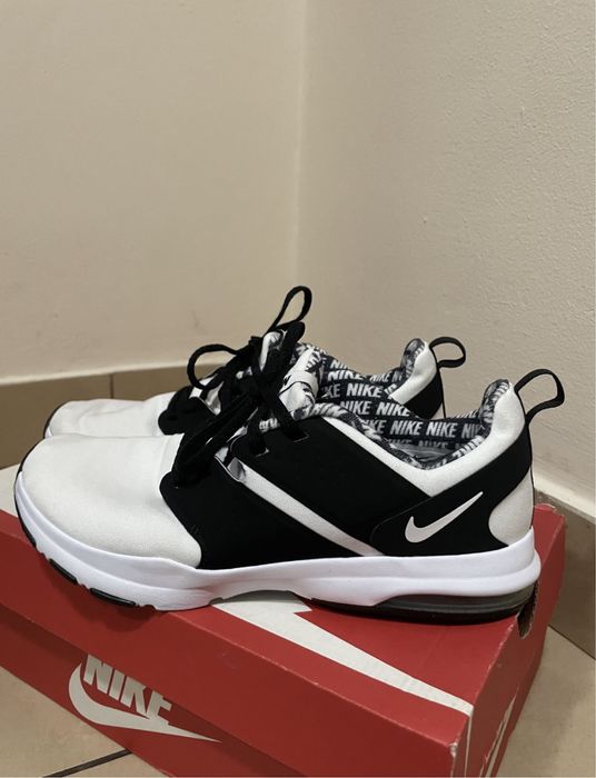 Adidasi Nike Air BELLA TR W