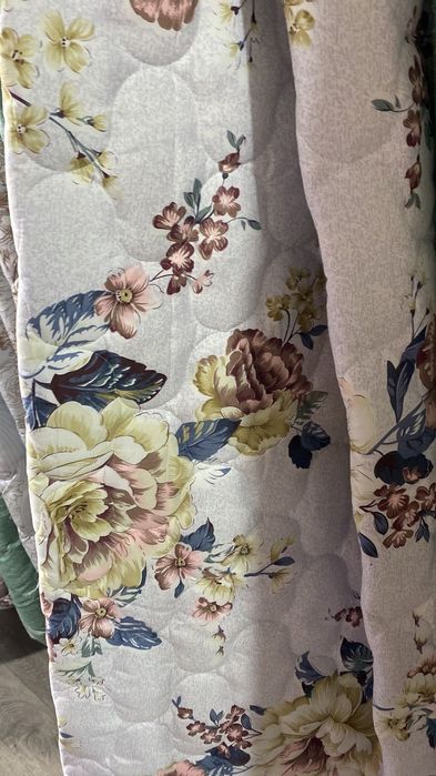 Продам теплое одеяло полуторка всесезонка  новое