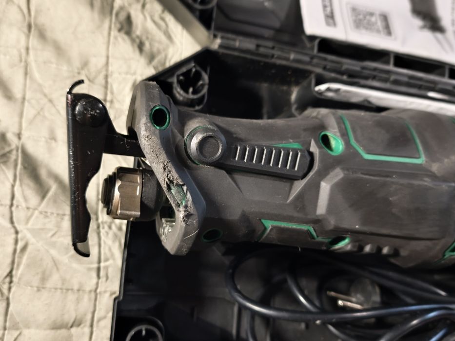 Fierăstrău sabie Parkside 710W + set pânze noi