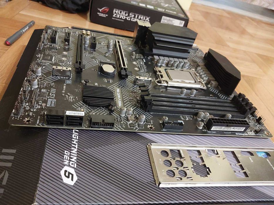 Intel Core i7 13700KF + MSI Pro Z690-P DDR4