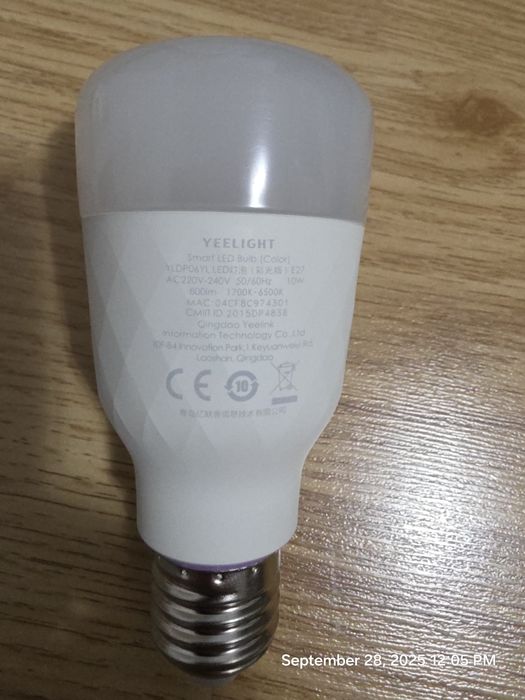 Set 8 becuri smart Yeelight Wi-Fi – RGB + White