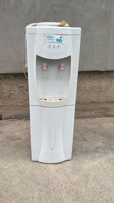 Диспенсор для воды