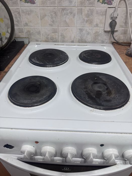 Электроплита Indesit