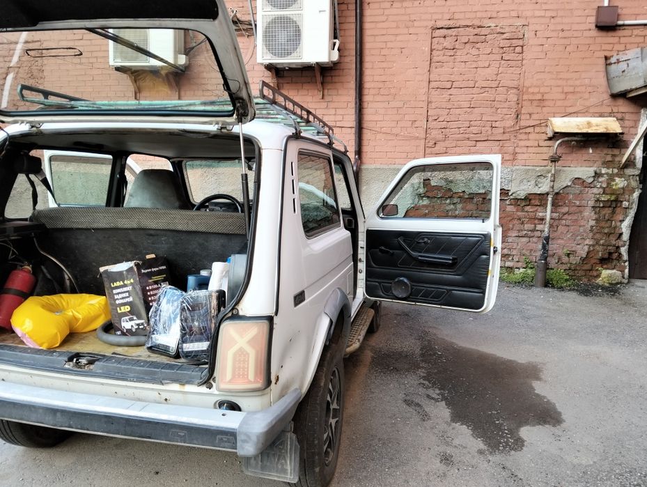 ВАЗ 21213 Нива 2002 года