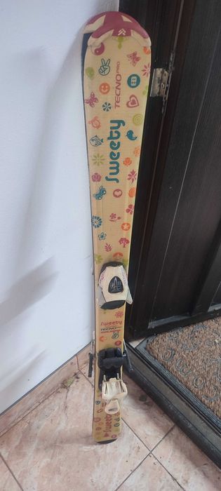 Clăpari + schiuri copii 7 ani Suceava