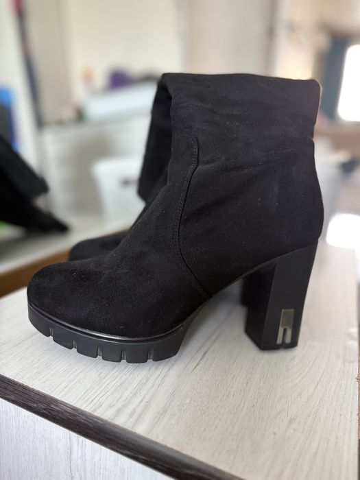 Женские демисезонные сапоги