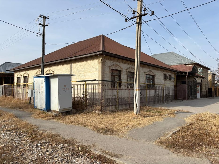 Продается дом в центре города