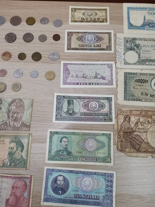 Vând bancnote si monede vechi