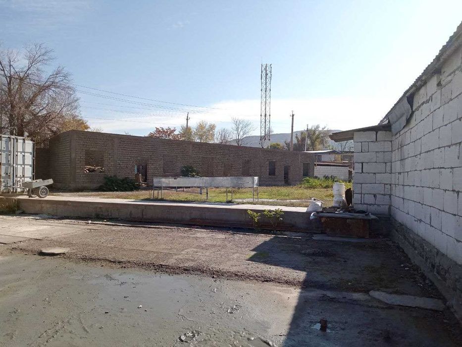 Yu  Продаётся производственная база на 59 сотках Алмалык