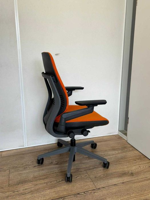 Refurbished Steelcase Gesture