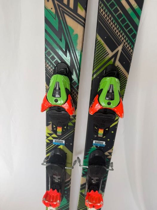 Ski Schiuri twin-tip / park / all-mountain Atomic Punx 174 cm