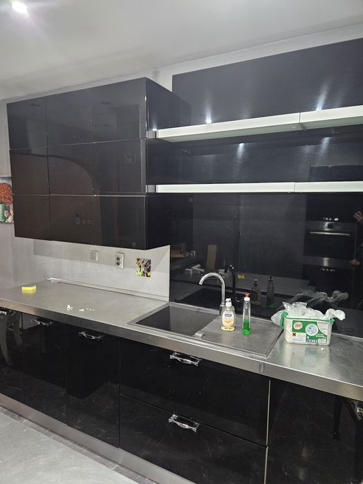 Дава се под наем Четиристаен апартамент в Шумен, Център - 100 кв.м за 433.5 € - Снимка #1