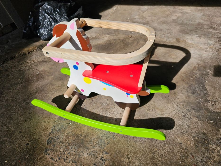 Calut din lemn copii