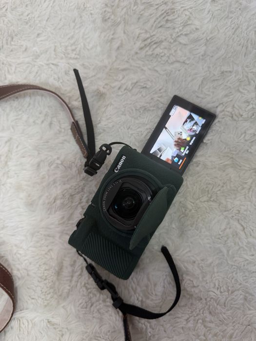 Canon powershot V1