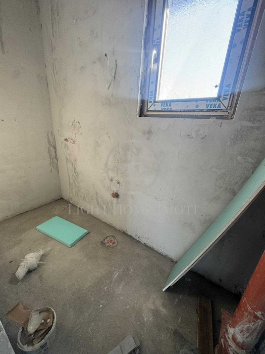 Продава се Тристаен апартамент в с. Белащица, Област Пловдив - 152 кв.м за 1400 €/кв.м - Снимка #8