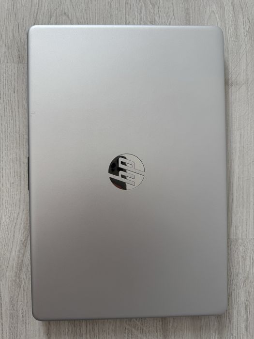 Laptop HP 15-dw2016nq / i7-1065G7 / 16GB RAM / 512GB SSD / MX330