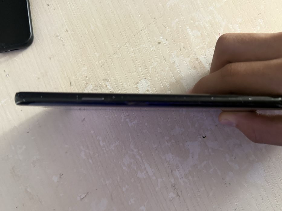 Samsung S9+Sotiladi