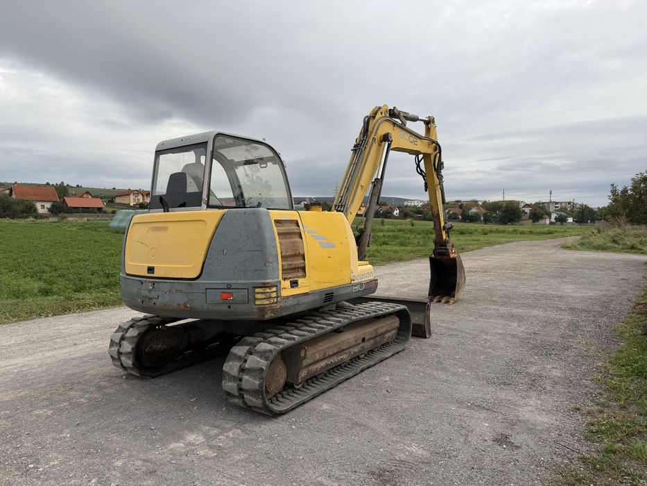 De vanzare sau da inchiriat excavator de 8 tone