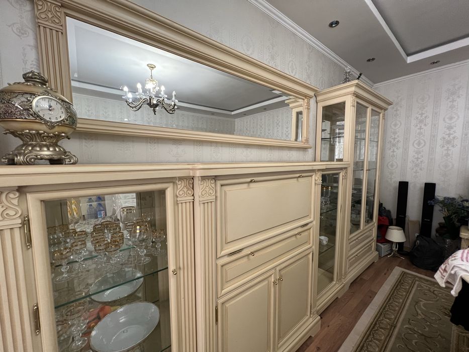 Стенка в гостиную