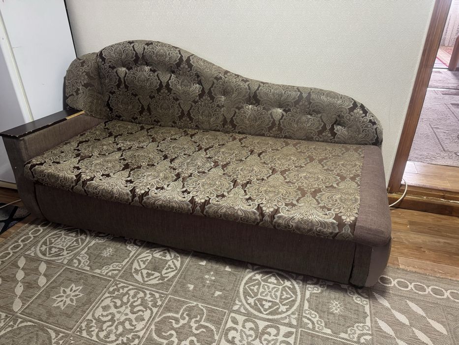 Тахта диван в хорошем состоянии