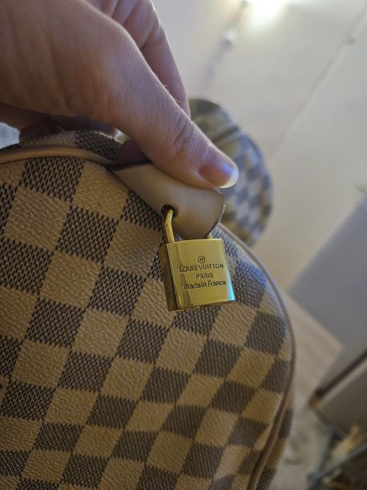 Louis Vuitton Speedy 30