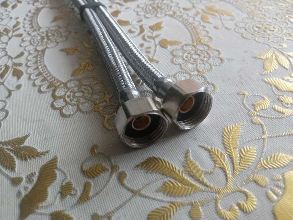 Продам шланги для смесителя.