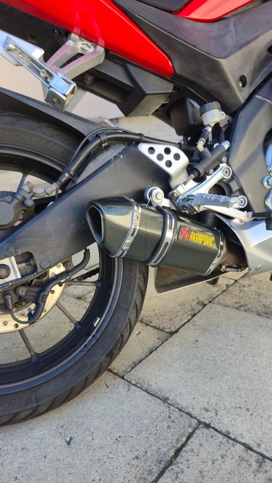 Motocicleta Yamaha R 125