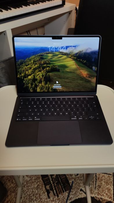 MacBook Air M4, КАТО НОВ, с ДВЕ гаранции (16 RAM, 512 SSD) — снимка 1